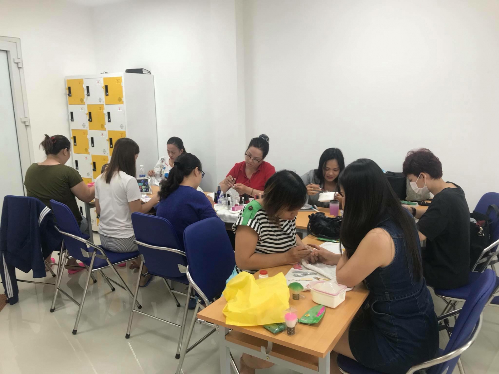 Khóa học nail cơ bản ở đâu chuyên nghiệp uy tín tại tphcm