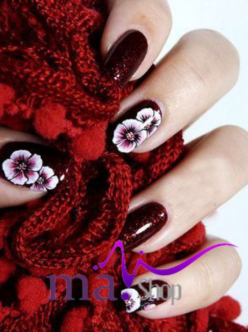 Mẫu nail vẽ hoa đơn giản nhưng nổi bật và thu hút mọi ánh nhìn  Web Phái  Đẹp